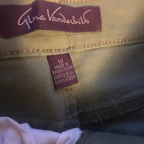 NWT Gloria Vanderbilt slimming jean classic rise - Picture 3 of 7